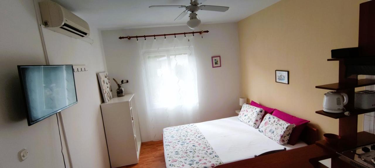 Apartments Senka Viganj Extérieur photo